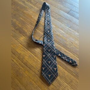 Eagles Wings College Texas Longhorn Western Cow Cattle Tie